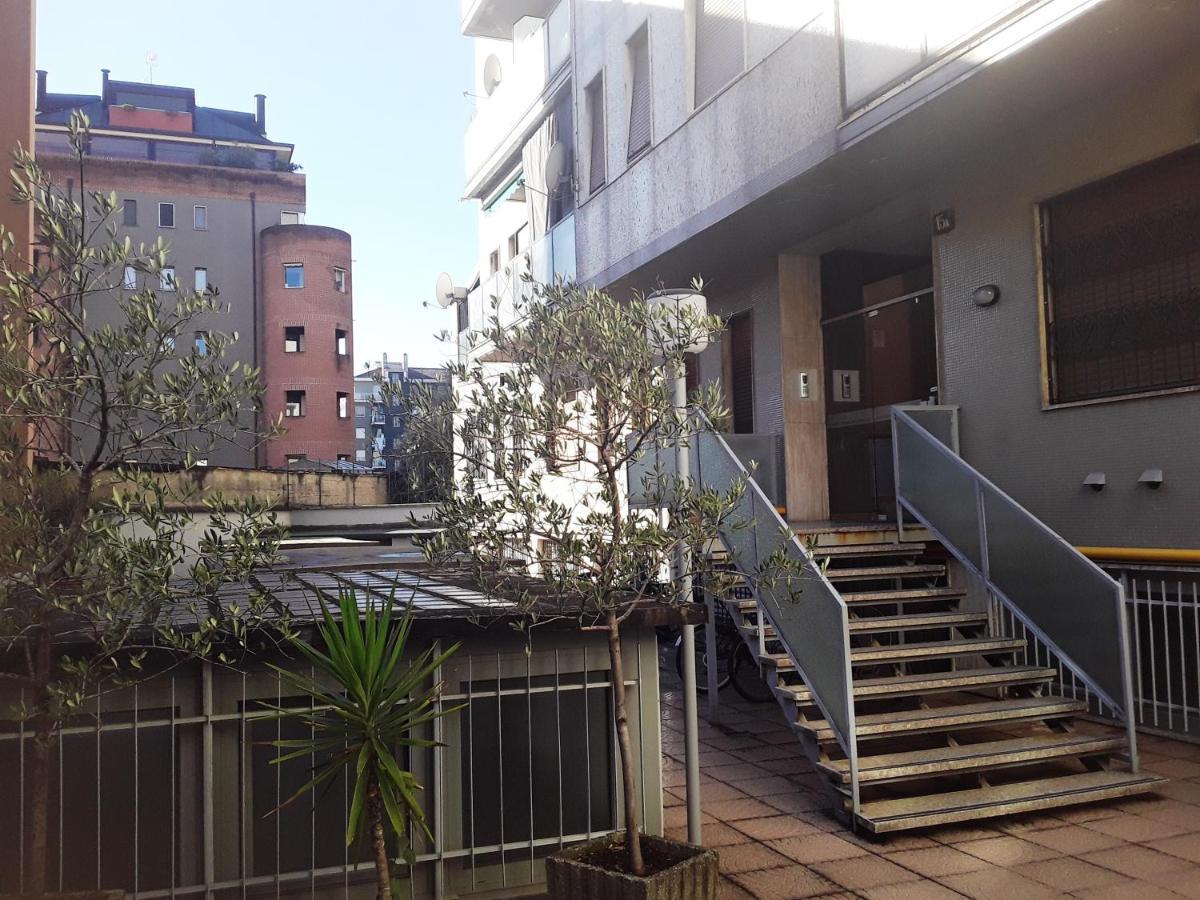 Camera A Milano Zona Nolo Cimiano Appartement Buitenkant foto